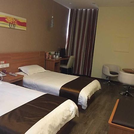 Thank Inn Chain Hotel Jiangsu Xuzhou Jiawang Century Square מראה חיצוני תמונה